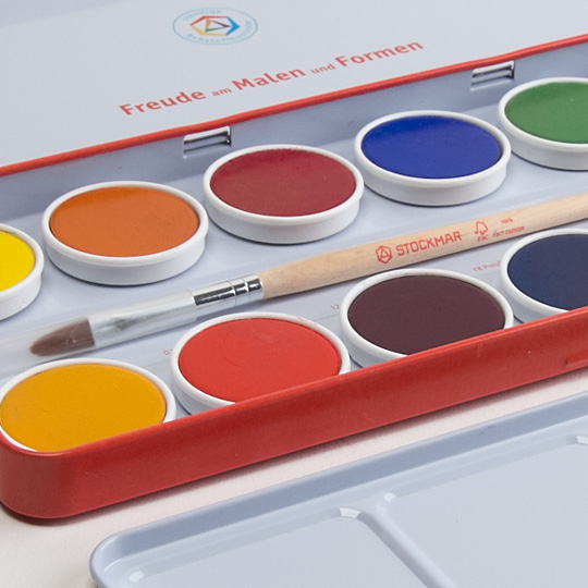 �Ō`���ʊG�̋�13�F�ʁi�V���g�b�N�}�[�Ёj�F�V���g�b�N�}�[�Ђ̕M�i�Q�����炢�H�j���t���Ă��܂��B
